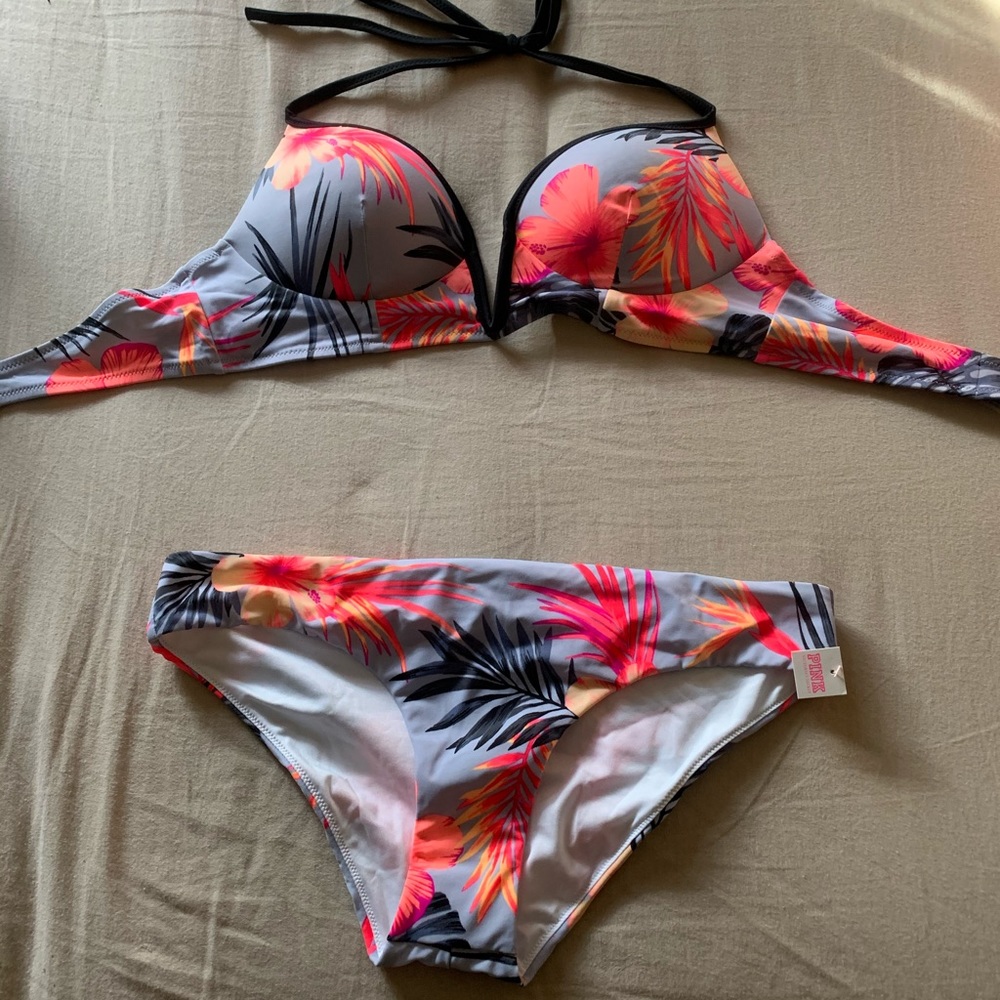 Pink Bikini 👙 New
